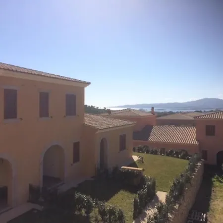 Casa de Férias Arruli San Teodoro (Sardinia)